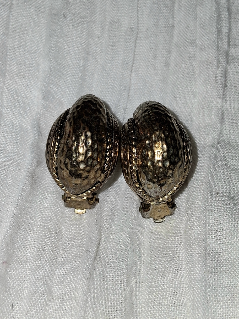 Oscar de la Renta Gold-Tone Hammered Hoop Clip-On Earrings - Picture 10 of 10
